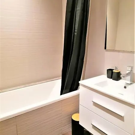 Solaris, Proche Plages Et Centre St Aygulf *